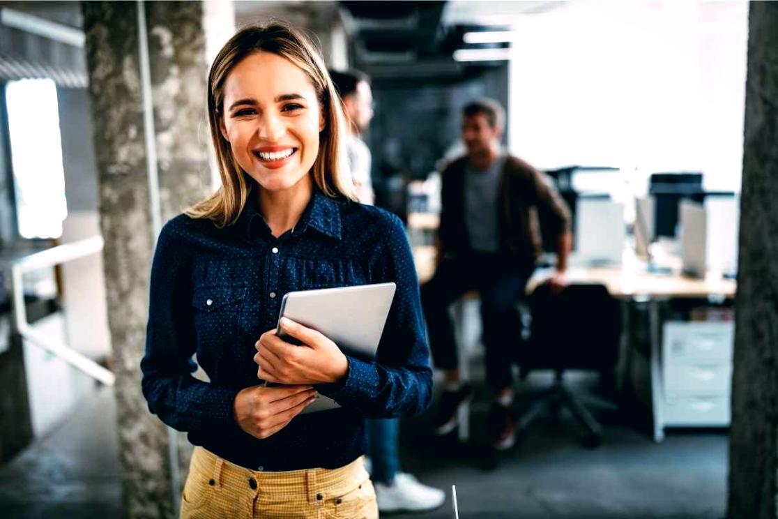 Sessione di analisi keyword research in corso con partecipanti attivi