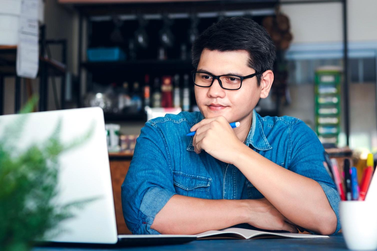 Workshop pratico di analisi keyword con strumenti professionali